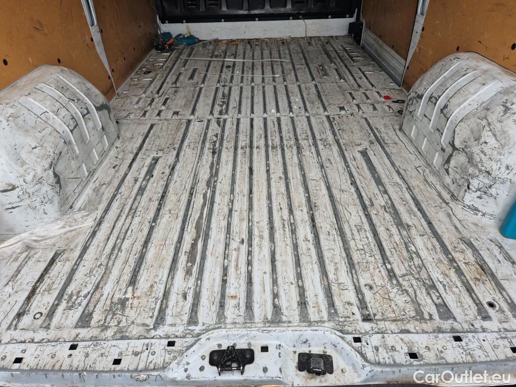  Nissan  NV400 NISSAN  / 2011 / 4P / furgón L2H2 3,5T 2.3dCi 99kW FWD Comfort #12