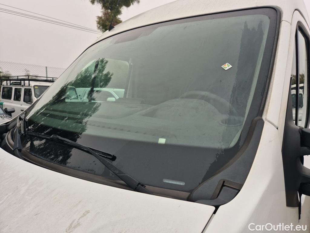  Nissan  NV400 NISSAN  / 2011 / 4P / furgón L2H2 3,5T 2.3dCi 99kW FWD Comfort #1