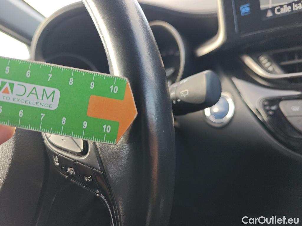  Toyota  C-HR TOYOTA  / 2016 / 5P / todoterreno 1.8 125H Advance (CX) #14