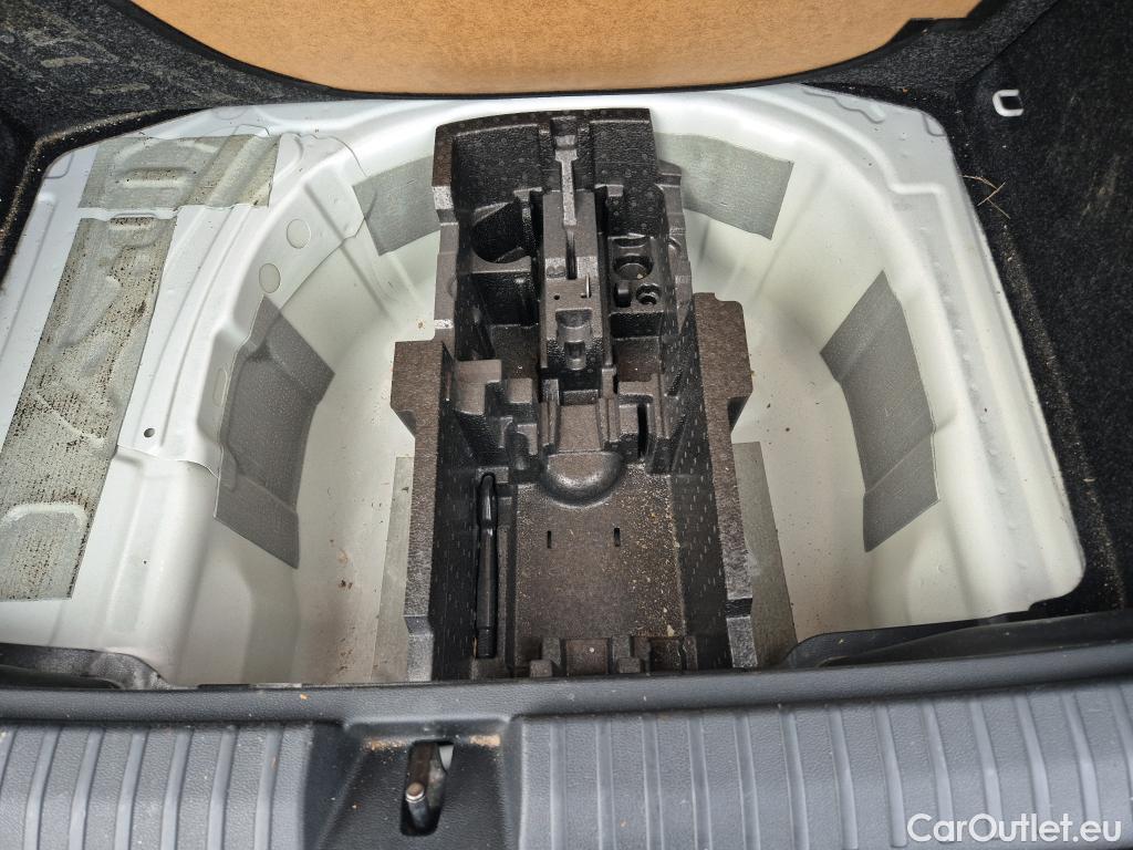  Skoda  KAMIQ SKODA  1.0 TSI 81kW (110CV) DSG Ambition (CX) #8