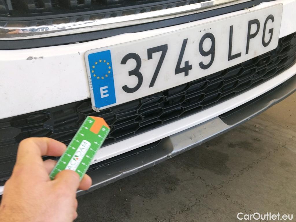  Skoda  KAMIQ SKODA  1.0 TSI 81kW (110CV) DSG Ambition (CX) #53