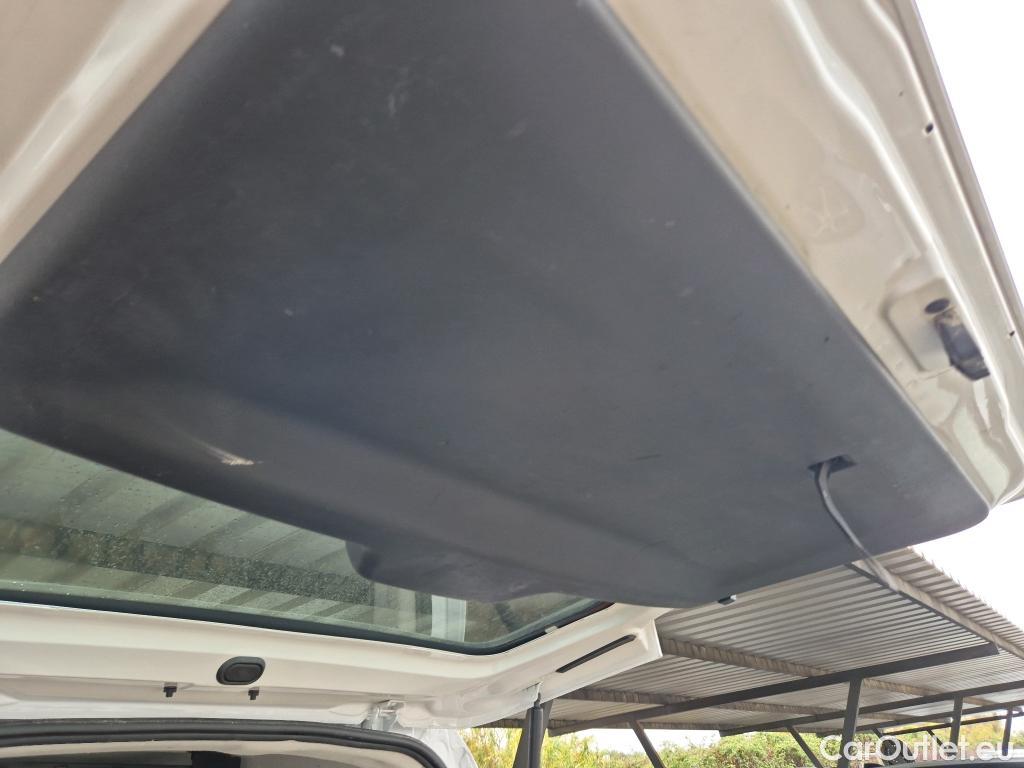  Land Rover  Discovery FIAT Doblò / 2022 / 5P / combi Combi (N1) BlueHDi 1.5 L 100CV (AC) #9