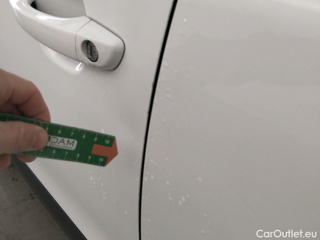  Peugeot  2008  Active Pack 1.2 PureTech 100CV MT6 E6d #10