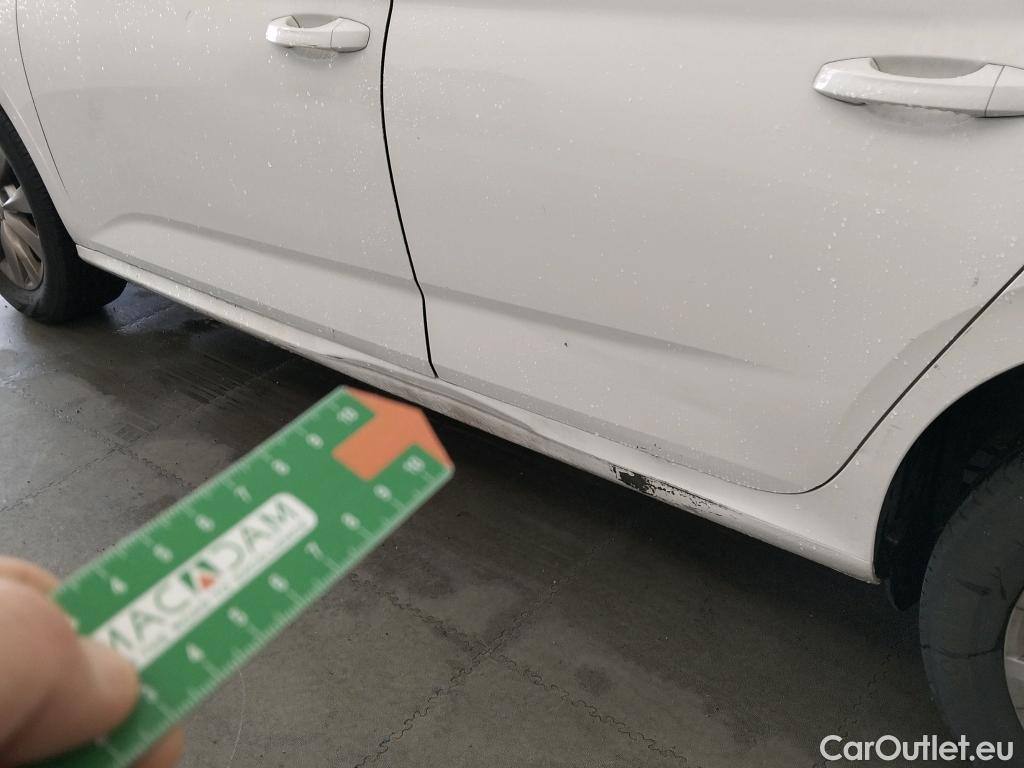  Skoda  KAMIQ SKODA  1.0 TSI 81kW (110CV) DSG Ambition (CX) #22