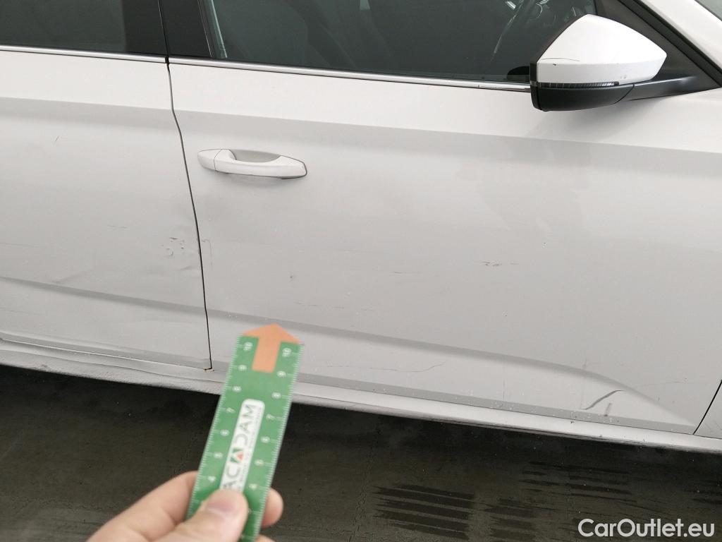  Skoda  KAMIQ SKODA  1.0 TSI 81kW (110CV) DSG Ambition (CX) #12