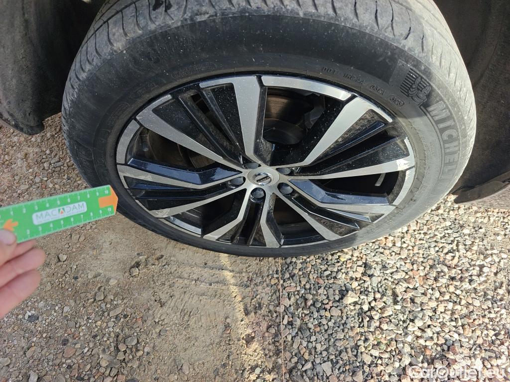  Volvo  XC60 VOLVO  / 2017 / 5P / todoterreno 2.0 T6 AWD Recharge Ultimate Bright Auto #8