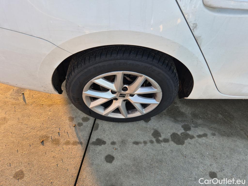  Seat  Leon  Sportstourer Style Go 2.0 TDI 115CV MT6 E6d #12