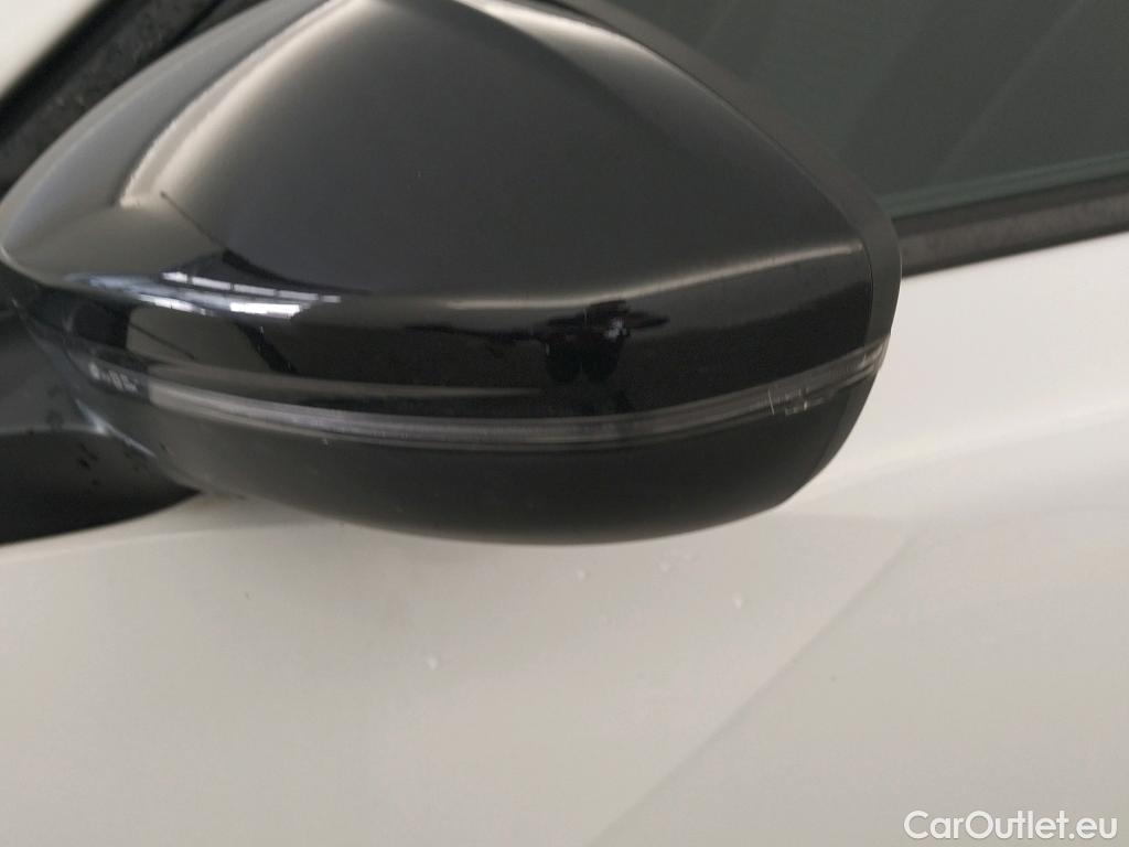  Peugeot  2008  Active Pack 1.2 PureTech 100CV MT6 E6d #7