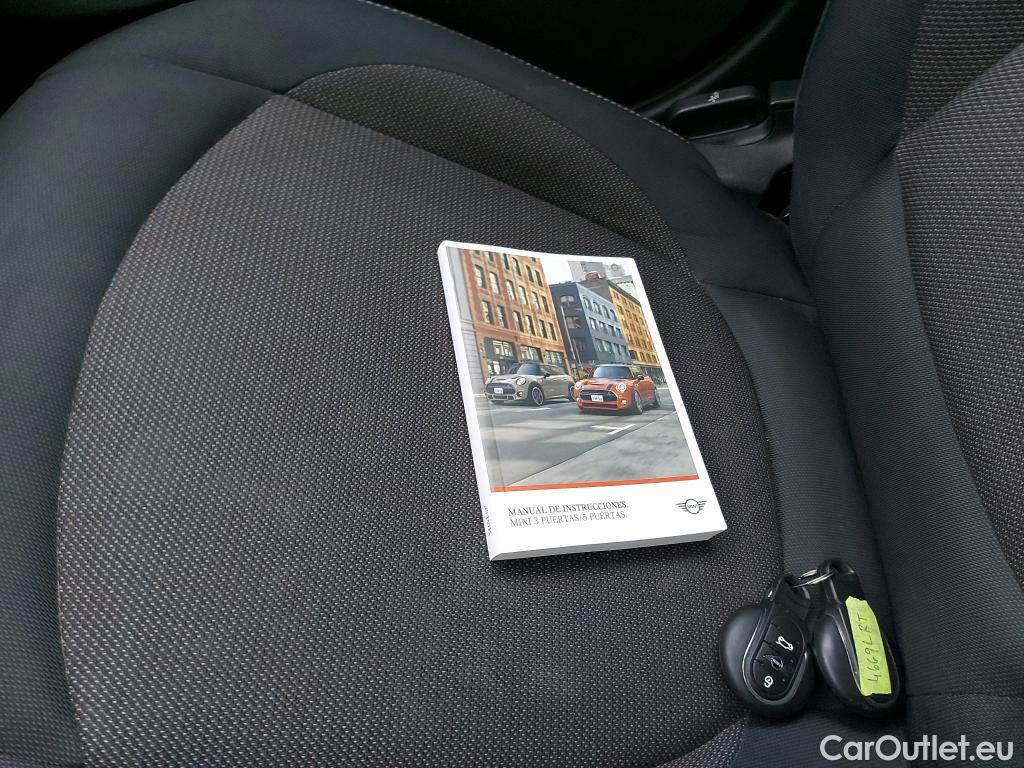  Mini  Cooper MINI MINI / 2014 / 5P / berlina con portón  5 PUERTAS #14