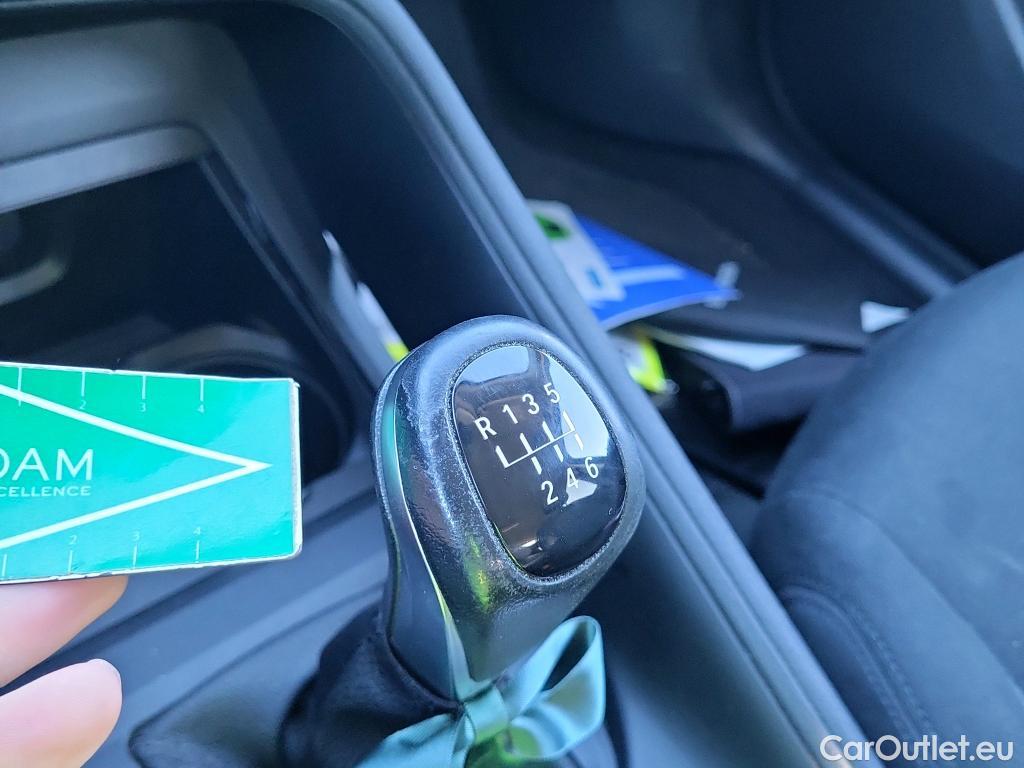  Bmw  X1 BMW  / 2019 / 5P / todoterreno sDrive16d Business #14