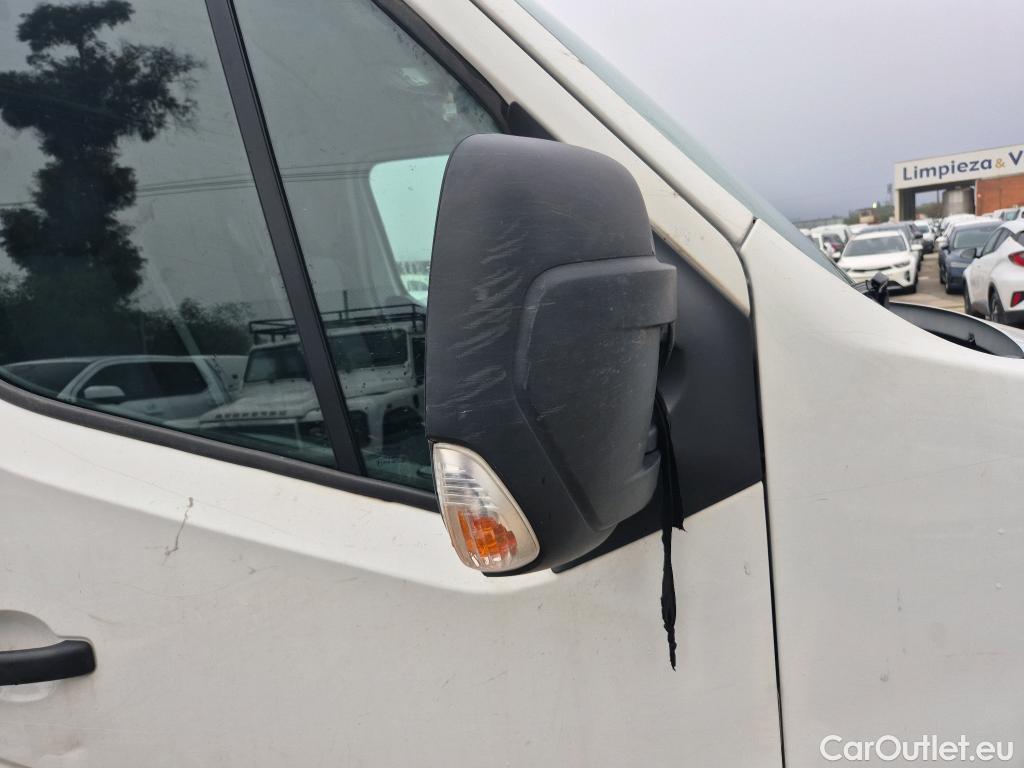  Nissan  NV400 NISSAN  / 2011 / 4P / furgón L2H2 3,5T 2.3dCi 99kW FWD Comfort #57