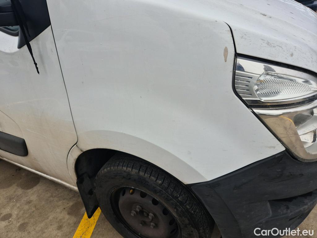  Nissan  NV400 NISSAN  / 2011 / 4P / furgón L2H2 3,5T 2.3dCi 99kW FWD Comfort #61