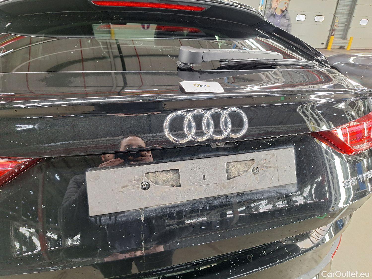  Audi  Q3 Audi,  SB '19, Audi  Sportback 35 TFSI S tronic S Line 5d #34