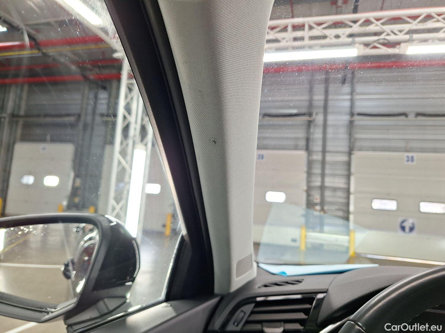  Audi  Q3 Audi,  SB '19, Audi  Sportback 35 TFSI S tronic S Line 5d #43