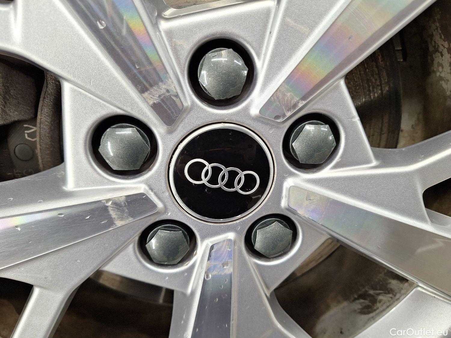  Audi  Q3 Audi,  SB '19, Audi  Sportback 35 TFSI S tronic S Line 5d #9