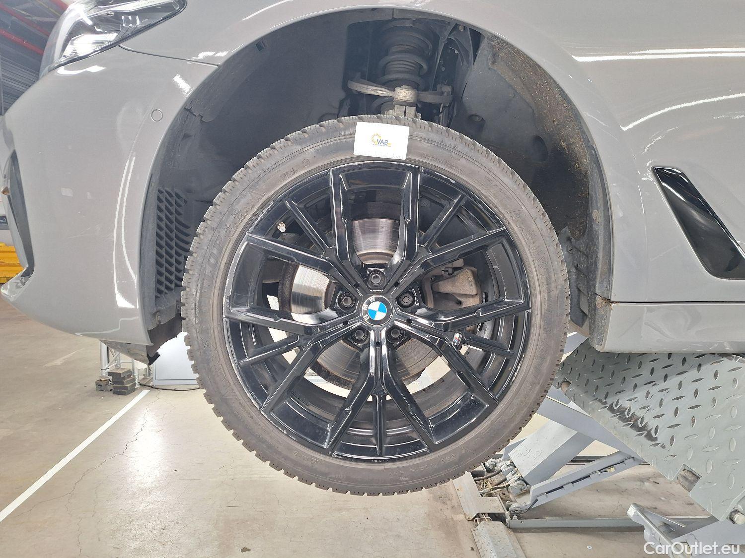  Bmw  Serie 5 BMW, 5-serie To FL'20, BMW 5 Reeks Touring 520d Aut. (140 kW) 5d #59