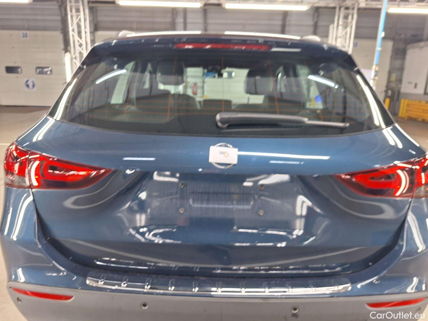  Mercedes  GLA Mercedes,  '20, Mercedes-Benz   180 d Business Solution 5d #1