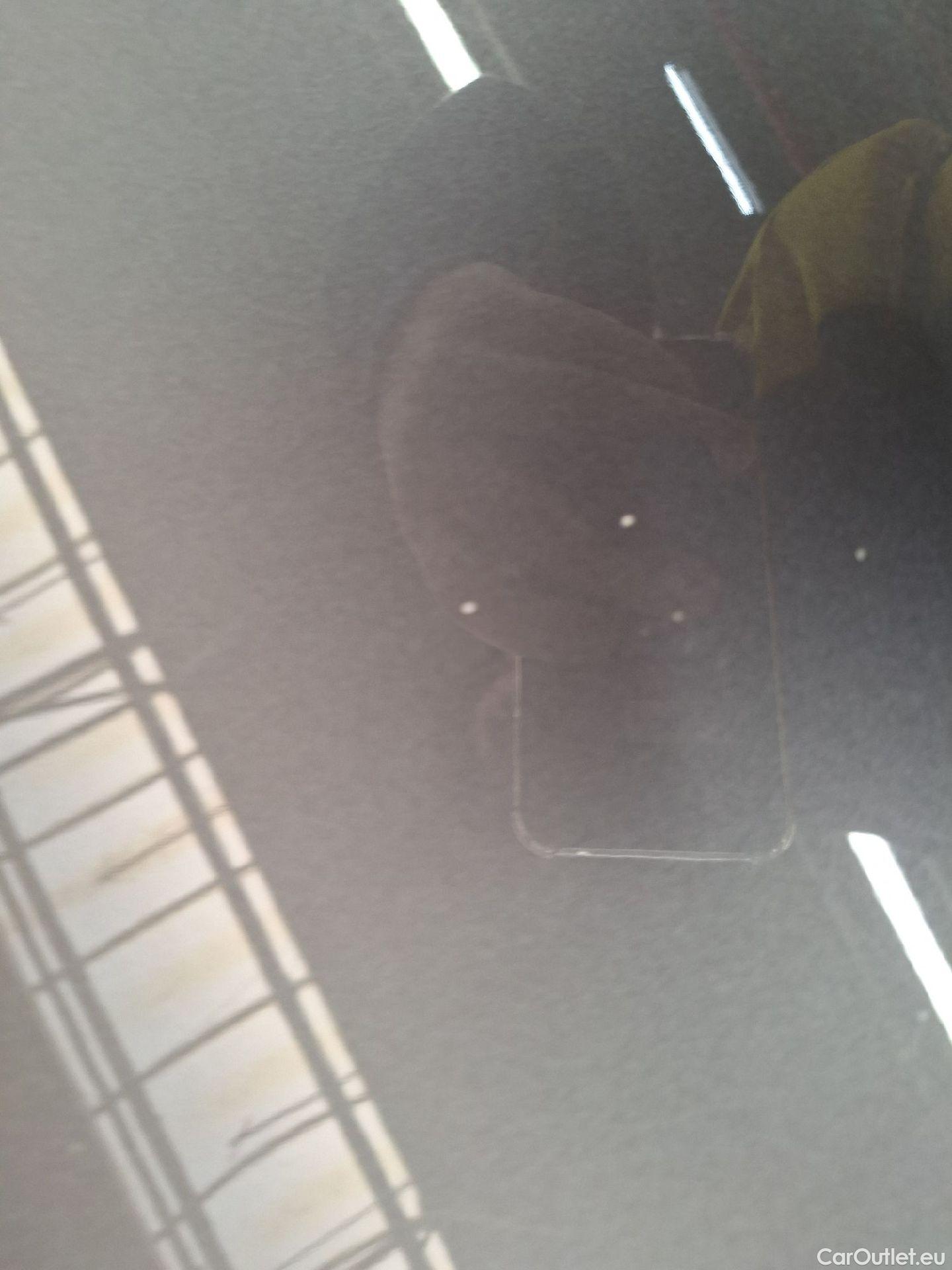  Mercedes  A-Klasse Mercedes, A-Class Berline '18, Mercedes-Benz  Limousine A 180 d DCT Busin #88