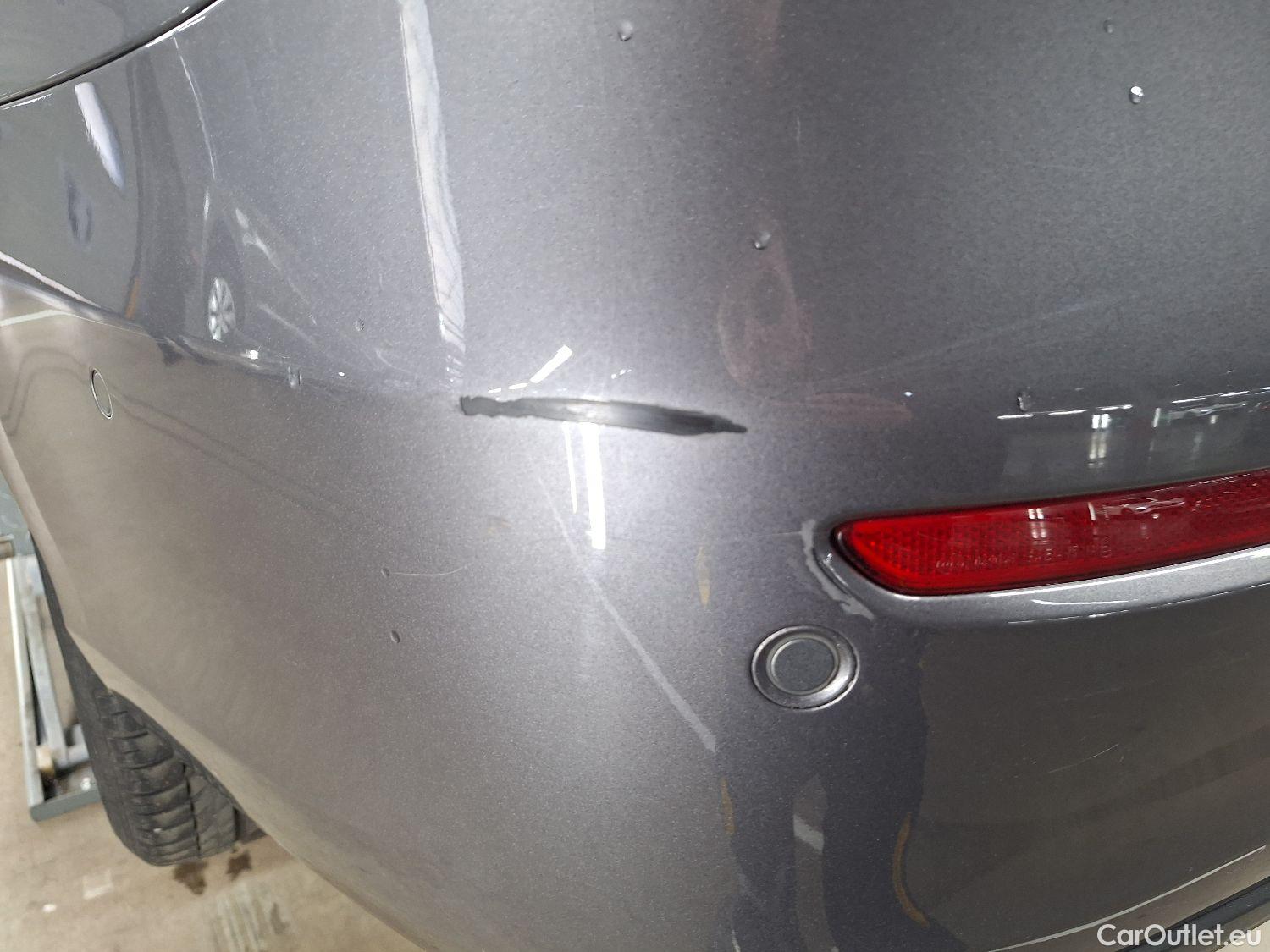  Mercedes  A-Klasse Mercedes, A-Class Berline '18, Mercedes-Benz  Limousine A 180 d DCT Busin #41