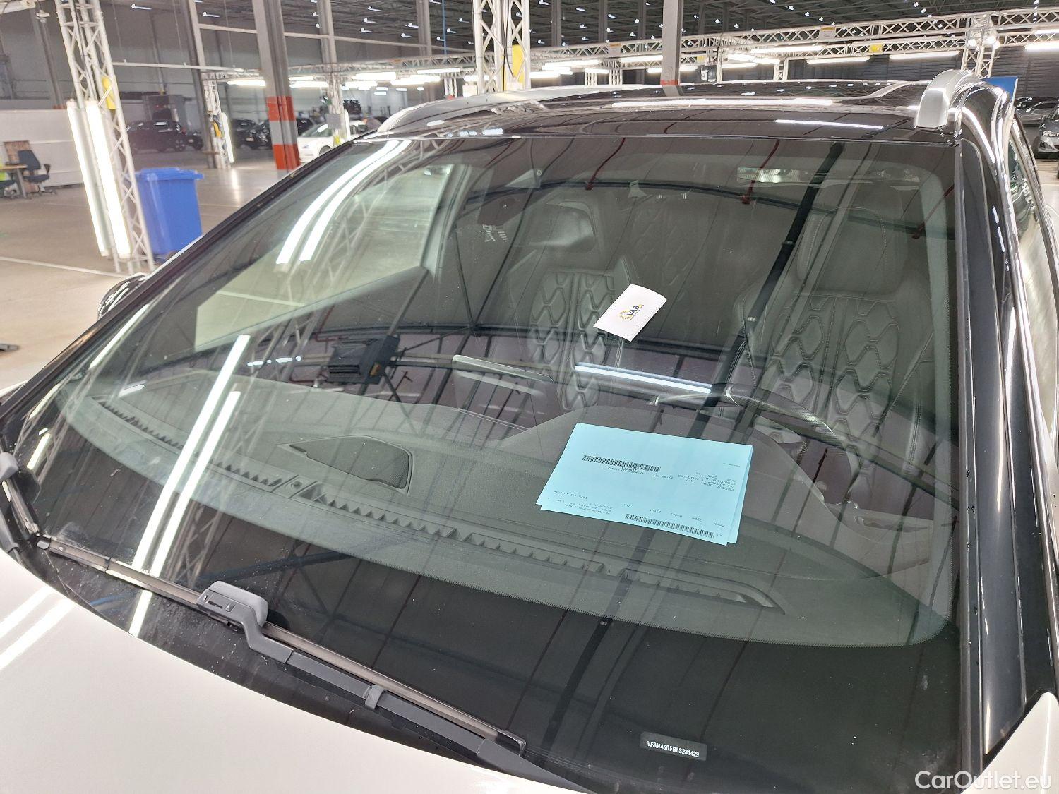  Peugeot  5008 Peugeot,  '16, Peugeot  1.6 PureTech 132kW S&S EAT8 GT Line 5 #45