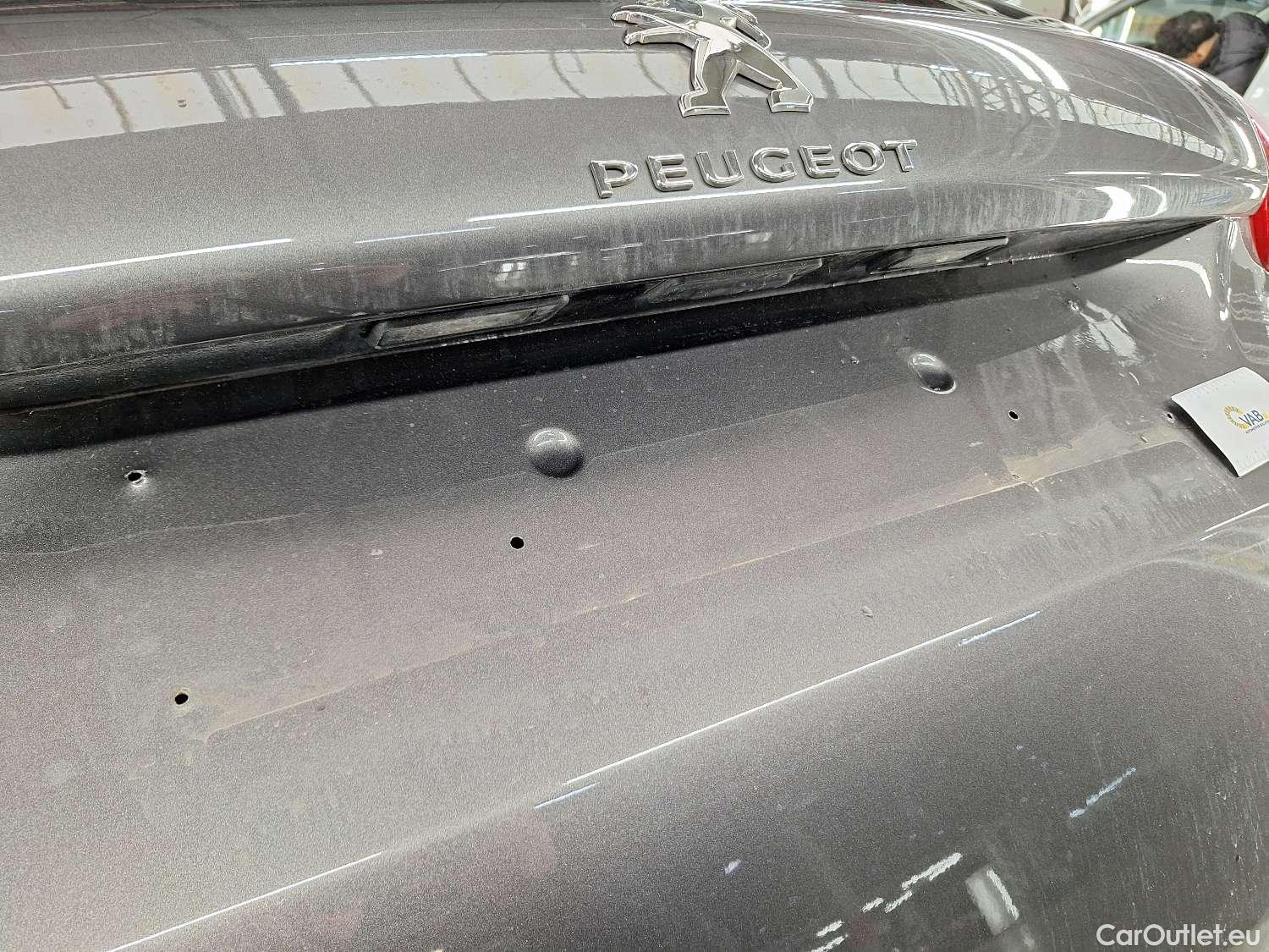  Peugeot  2008 Peugeot,  FL'16, Peugeot  1.2 Puretech 61kW S&S Active 5d #27