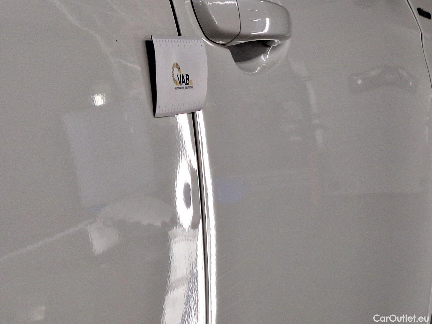  Peugeot  5008 Peugeot,  '16, Peugeot  1.6 PureTech 132kW S&S EAT8 GT Line 5 #16