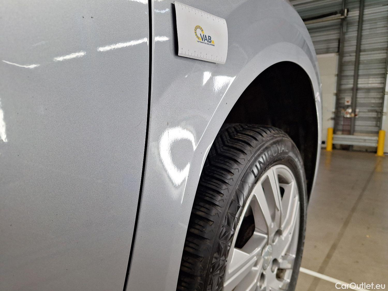  Peugeot  208 Peugeot,  '19, Peugeot  1.5 BlueHDi 100 MAN6 S&S ?6.2 Active 5 #19