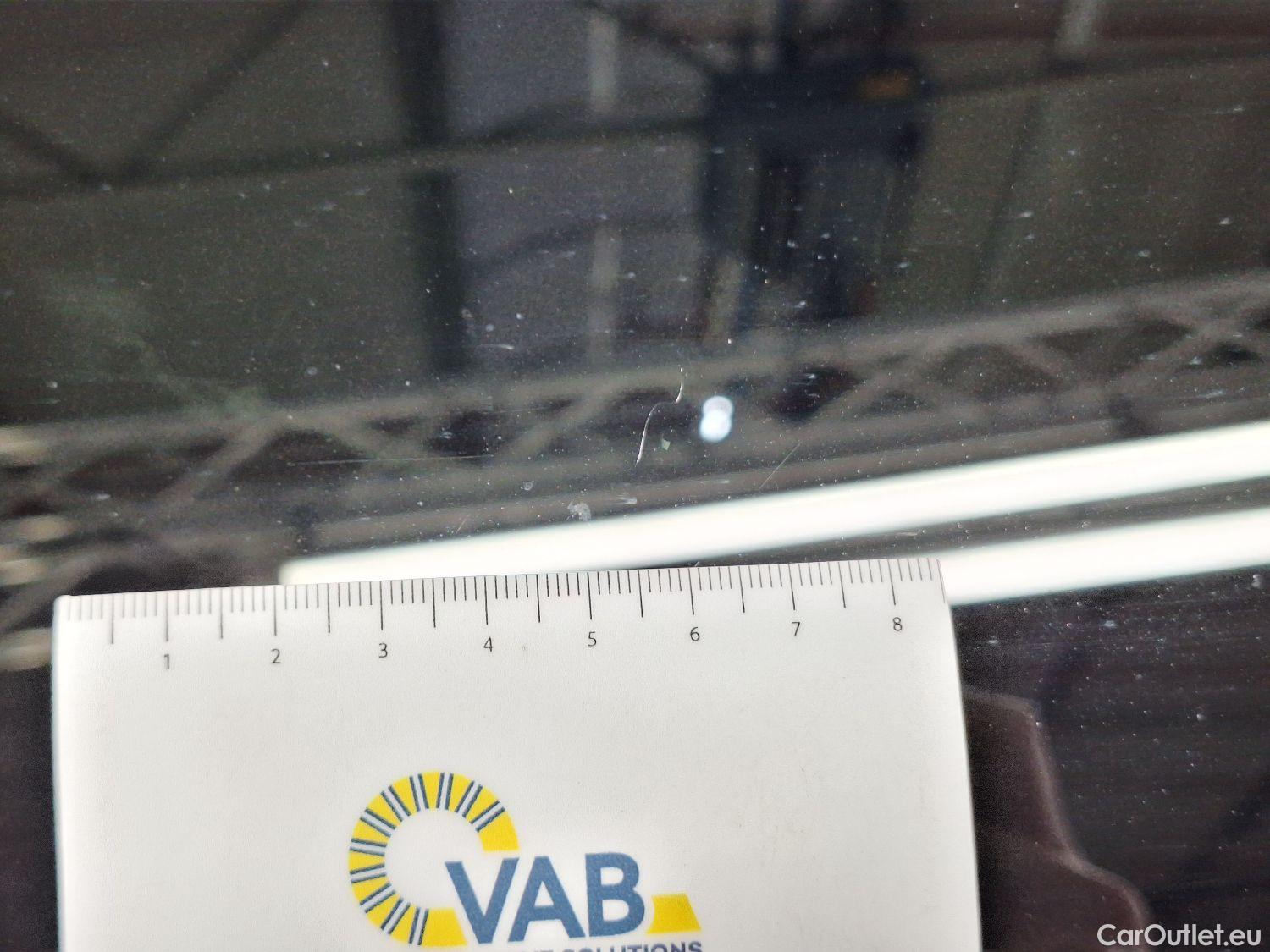  Peugeot  5008 Peugeot,  '16, Peugeot  1.6 PureTech 132kW S&S EAT8 GT Line 5 #40