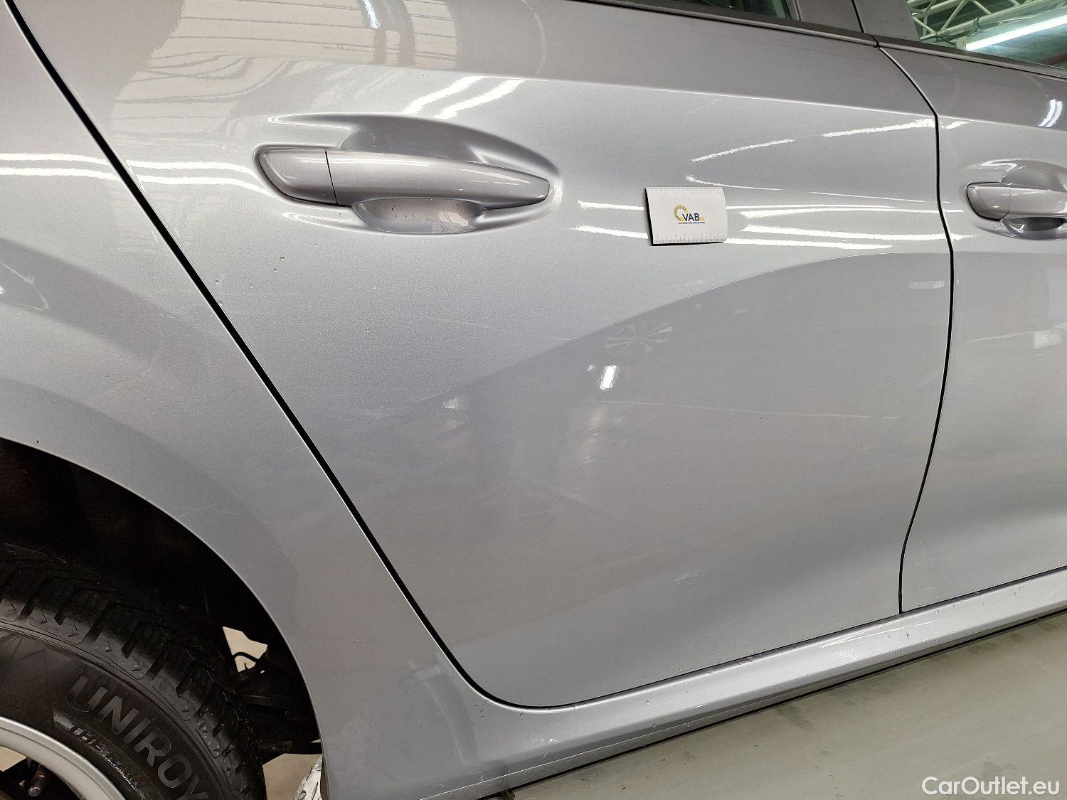  Peugeot  208 Peugeot,  '19, Peugeot  1.5 BlueHDi 100 MAN6 S&S ?6.2 Active 5 #27