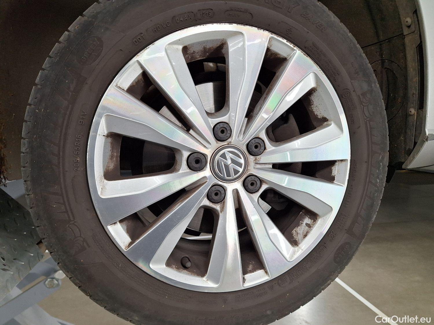  Volkswagen  Golf  VW, VII FL'16, Volkswagen VII 1.6 TDi Comfortline 5d #3