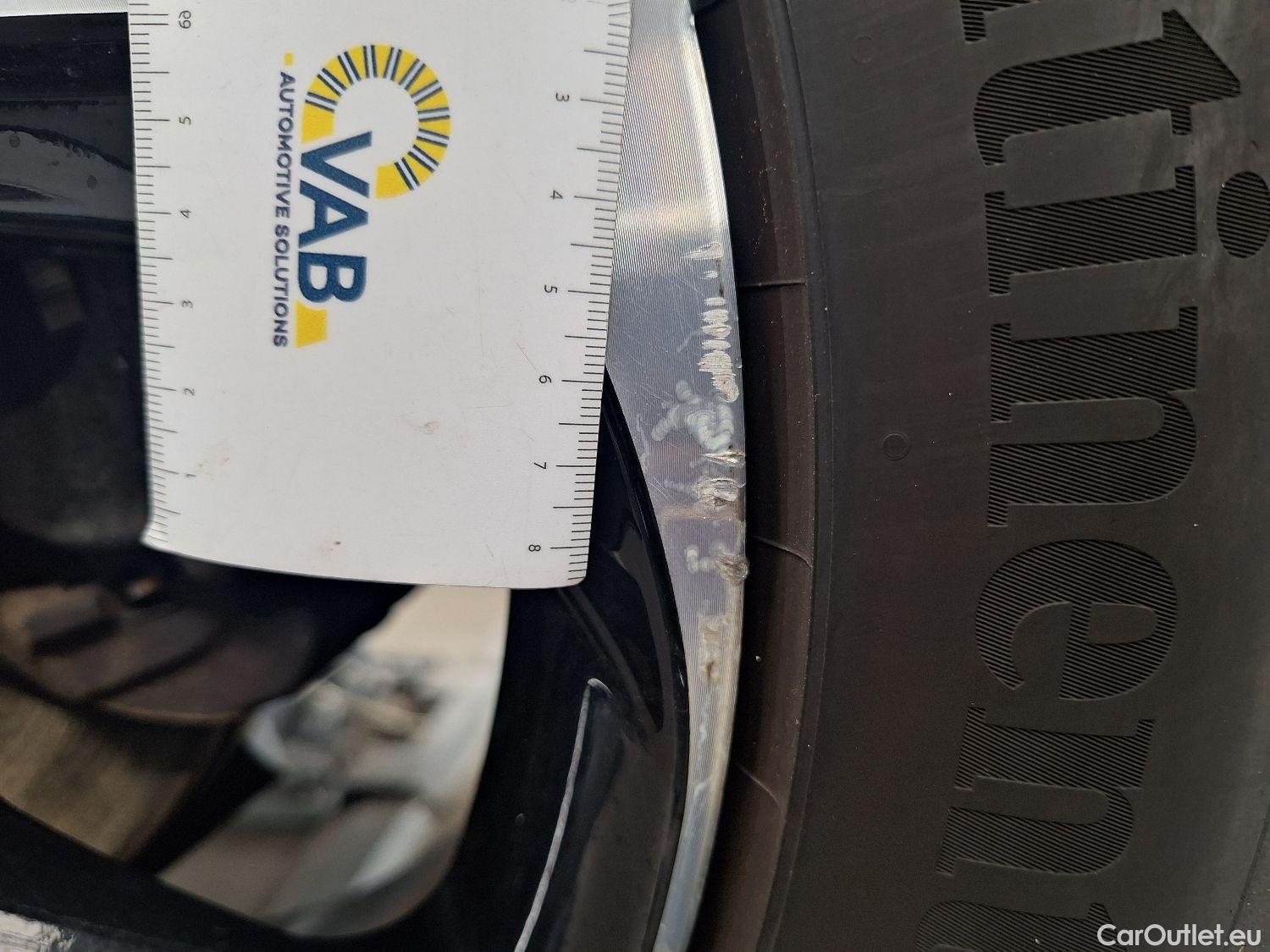  Toyota  C-HR Toyota,  '16, Toyota  1.8 VVT i-Hybrid C-Lub Aut. 5d #2