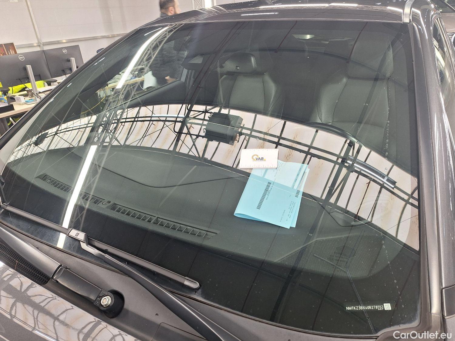  Toyota  C-HR Toyota,  '16, Toyota  1.8 VVT i-Hybrid C-Lub Aut. 5d #34