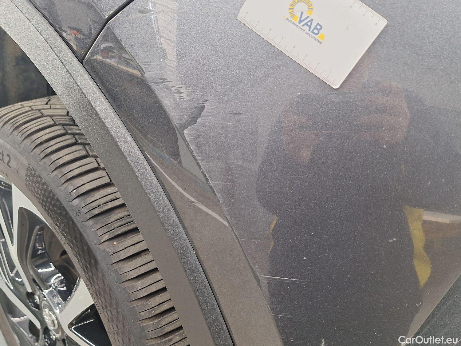  Toyota  C-HR Toyota,  '16, Toyota  1.8 VVT i-Hybrid C-Lub Aut. 5d #18