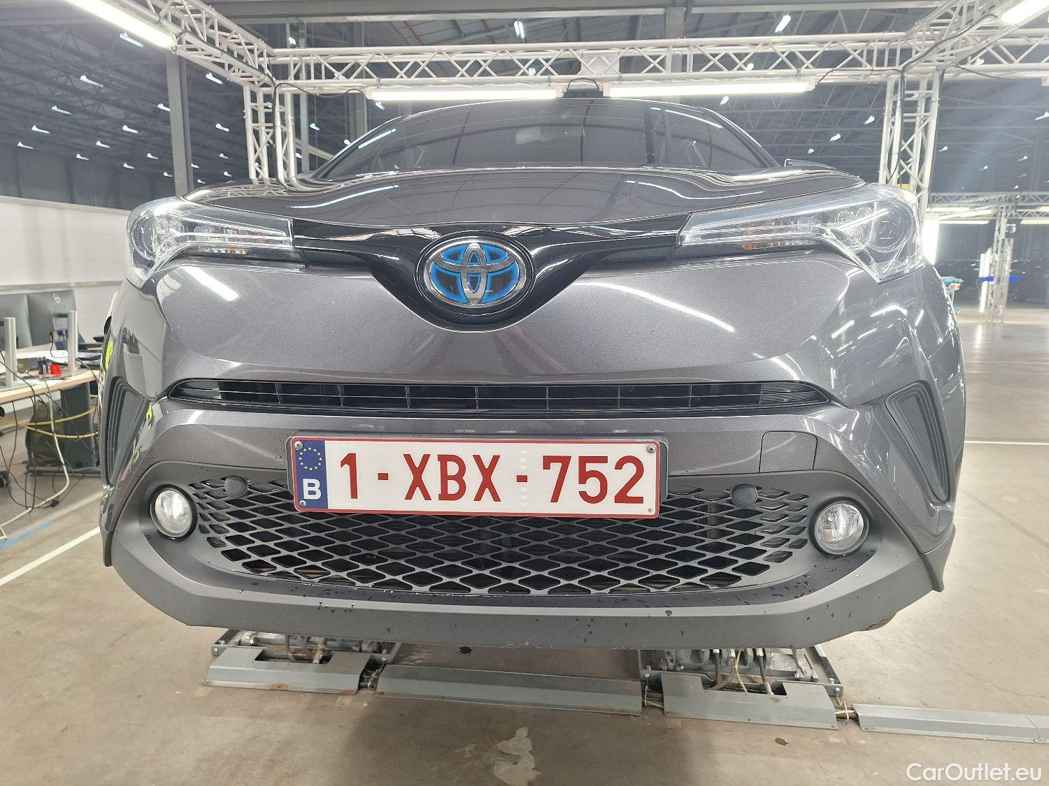  Toyota  C-HR Toyota,  '16, Toyota  1.8 VVT i-Hybrid C-Lub Aut. 5d #17