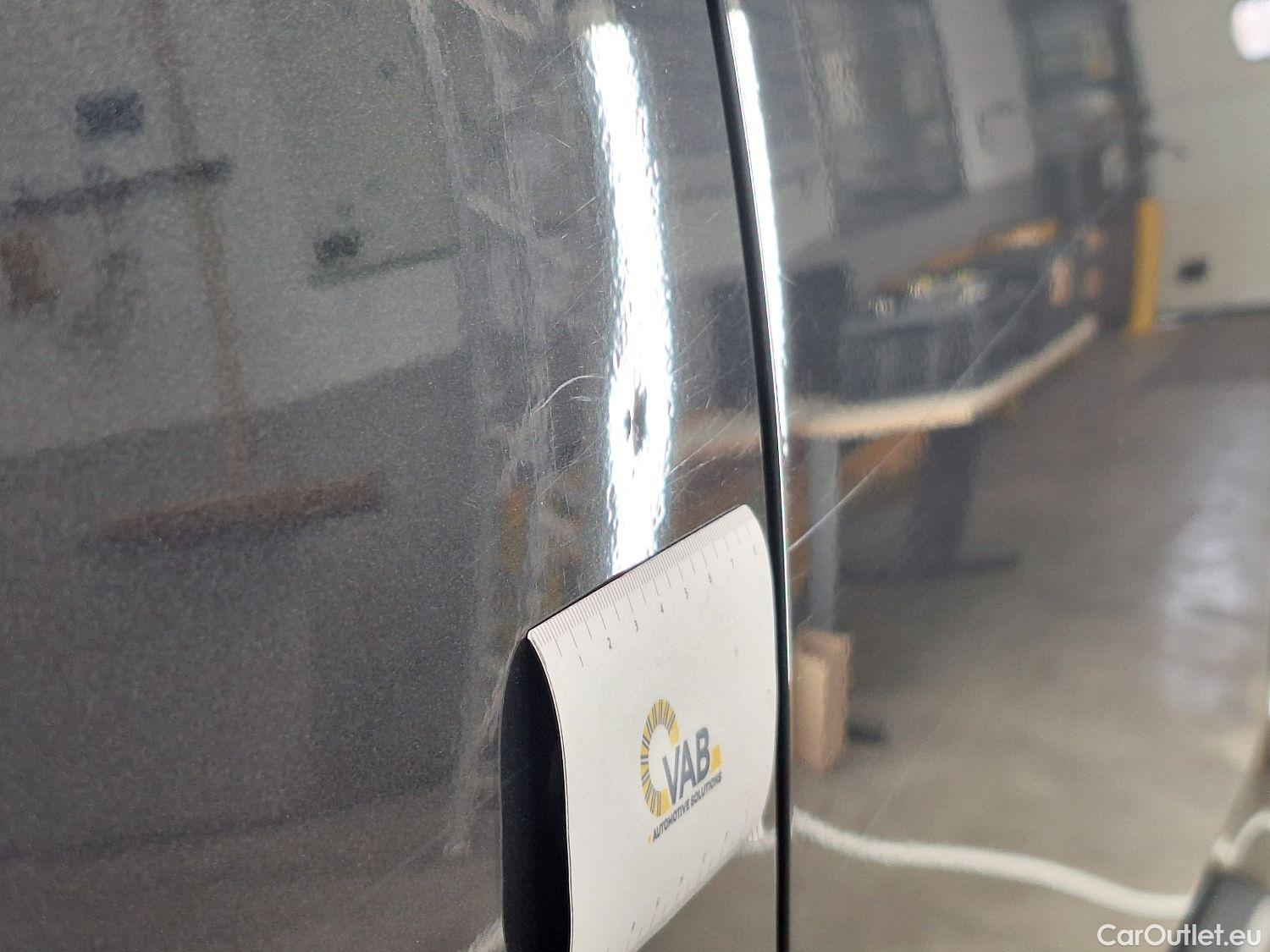  Toyota  C-HR Toyota,  '16, Toyota  1.8 VVT i-Hybrid C-Lub Aut. 5d #22