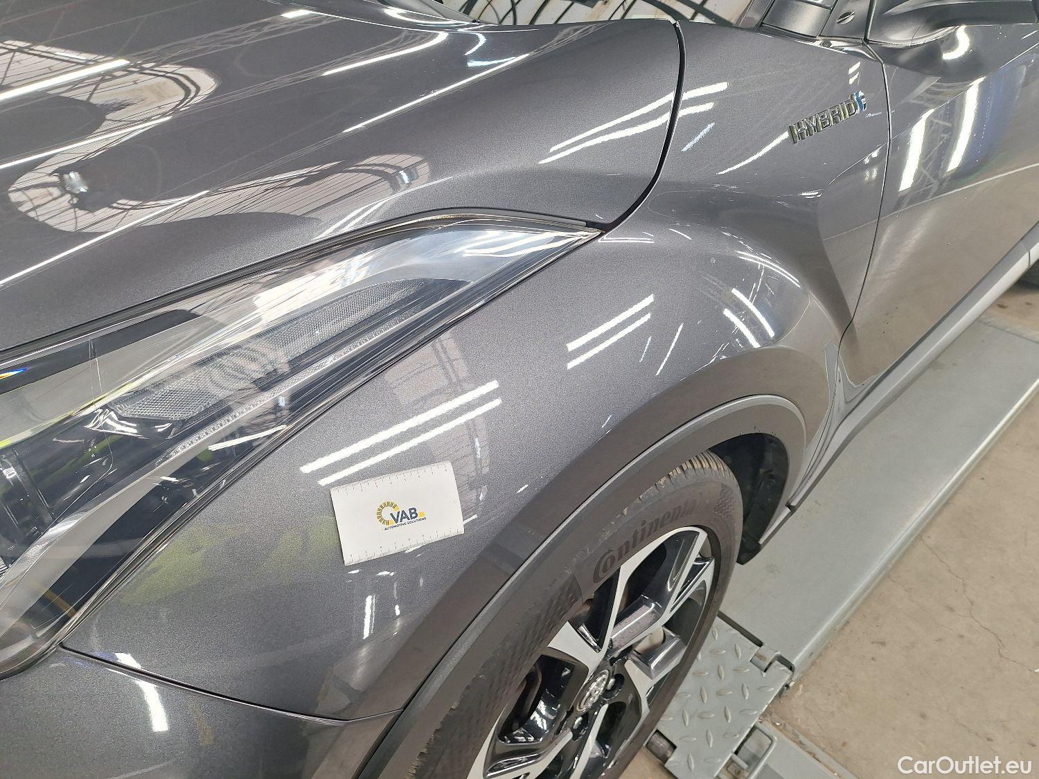  Toyota  C-HR Toyota,  '16, Toyota  1.8 VVT i-Hybrid C-Lub Aut. 5d #36