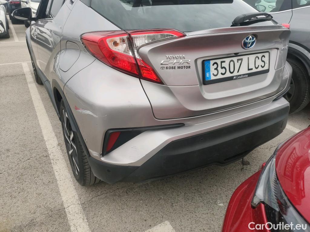  Toyota  C-HR TOYOTA  / 2016 / 5P / todoterreno 1.8 125H Advance (CX) #28