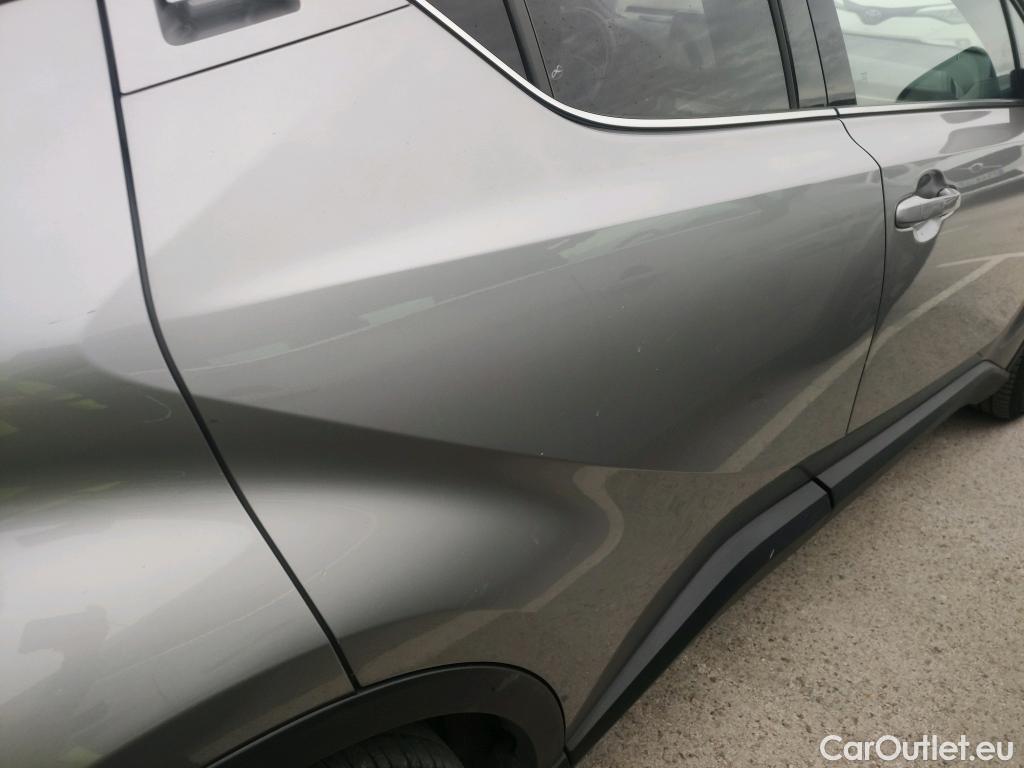  Toyota  C-HR TOYOTA  / 2016 / 5P / todoterreno 1.8 125H Advance (CX) #14