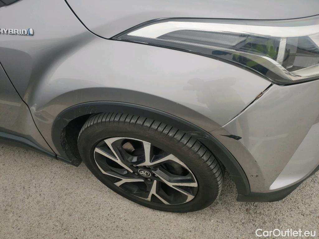  Toyota  C-HR TOYOTA  / 2016 / 5P / todoterreno 1.8 125H Advance (CX) #1