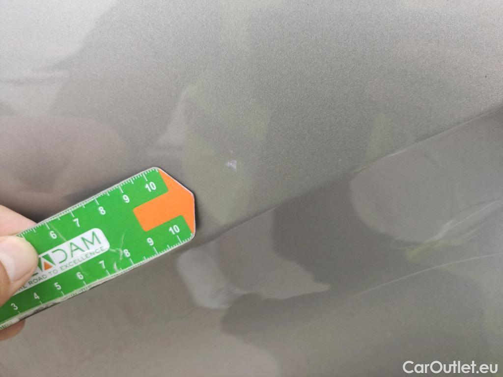  Toyota  C-HR TOYOTA  / 2016 / 5P / todoterreno 1.8 125H Advance (CX) #17