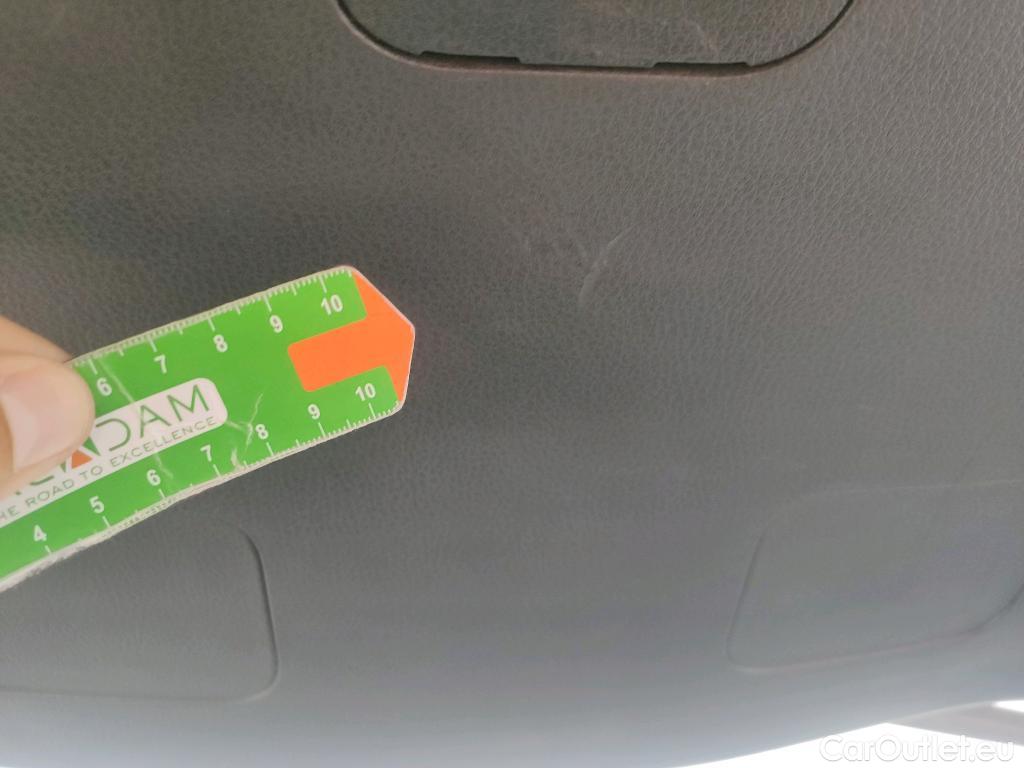  Toyota  C-HR TOYOTA  / 2016 / 5P / todoterreno 1.8 125H Advance (CX) #21