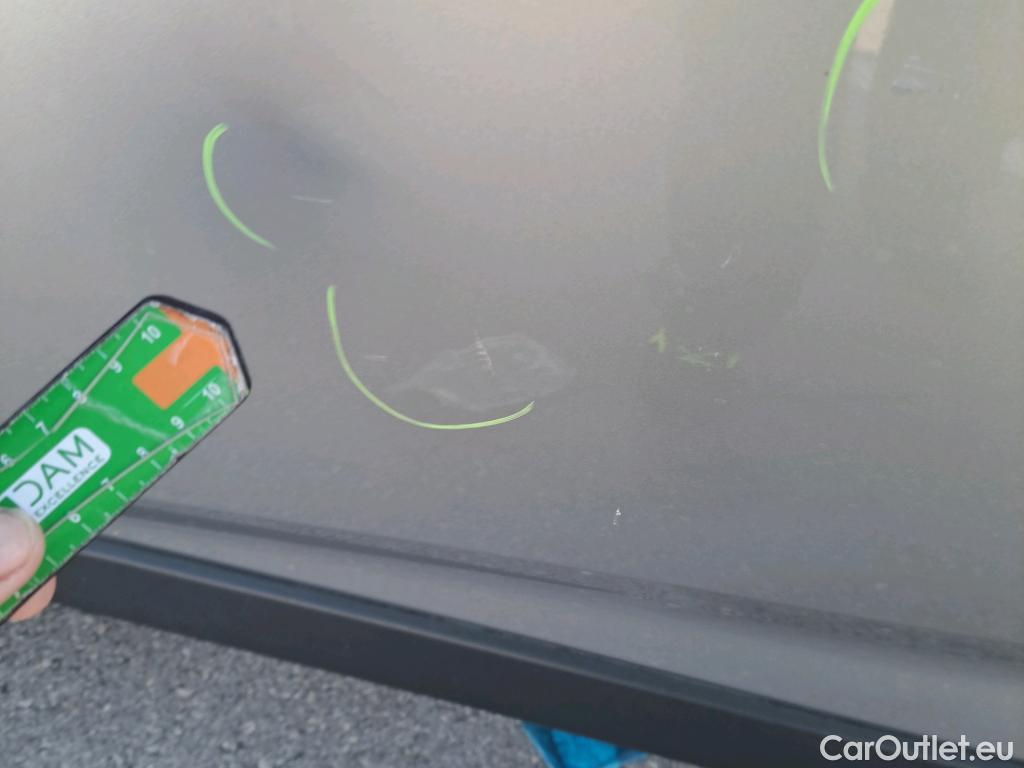  Toyota  RAV4 TOYOTA  / 2018 / 5P / todoterreno 2.5l 220H Business #8