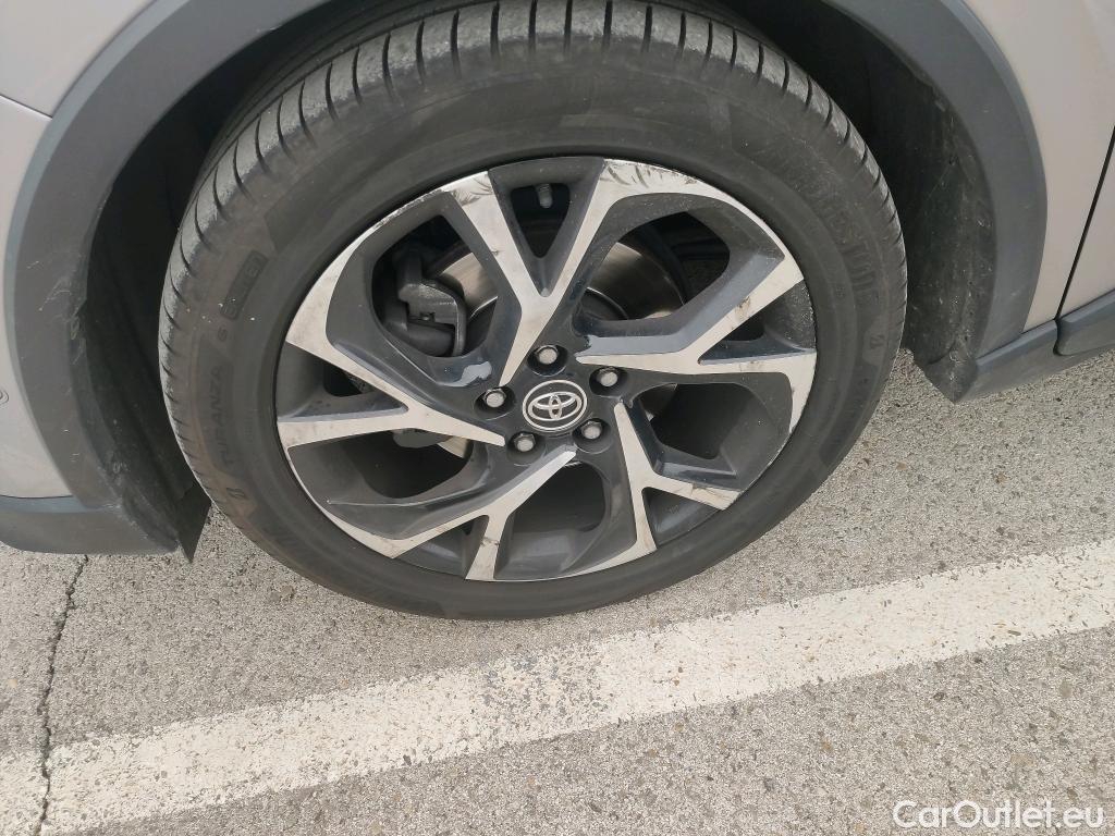 Toyota  C-HR TOYOTA  / 2016 / 5P / todoterreno 1.8 125H Advance (CX) #5