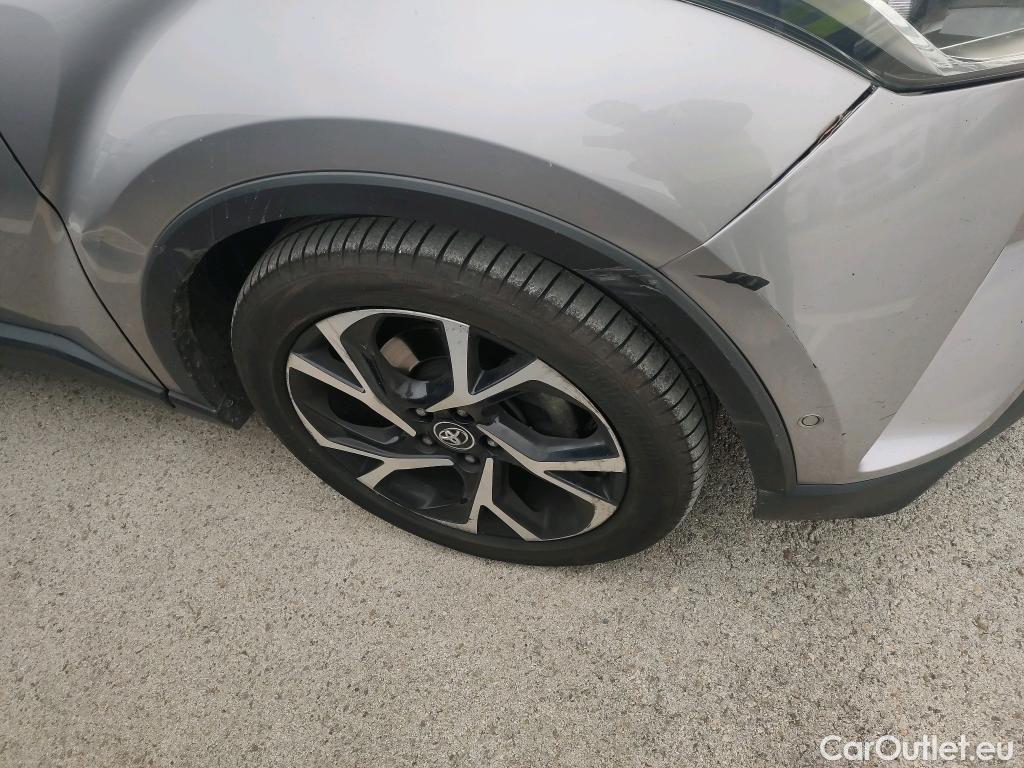  Toyota  C-HR TOYOTA  / 2016 / 5P / todoterreno 1.8 125H Advance (CX) #30