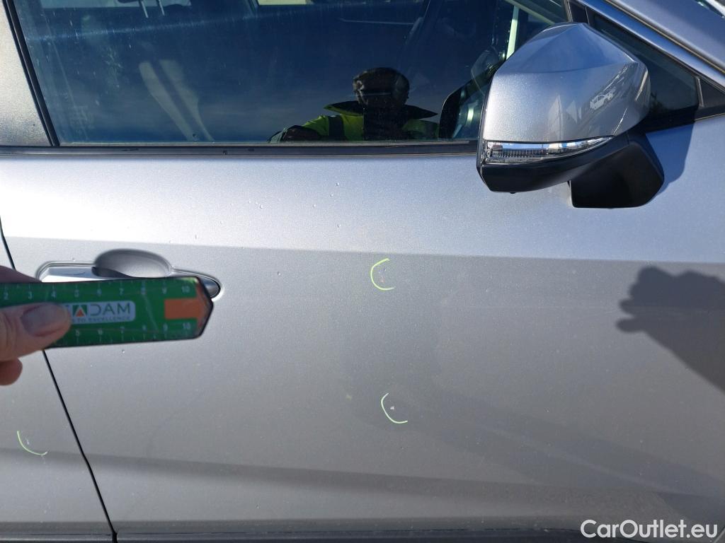  Toyota  RAV4 TOYOTA  / 2018 / 5P / todoterreno 2.5l 220H Business #27