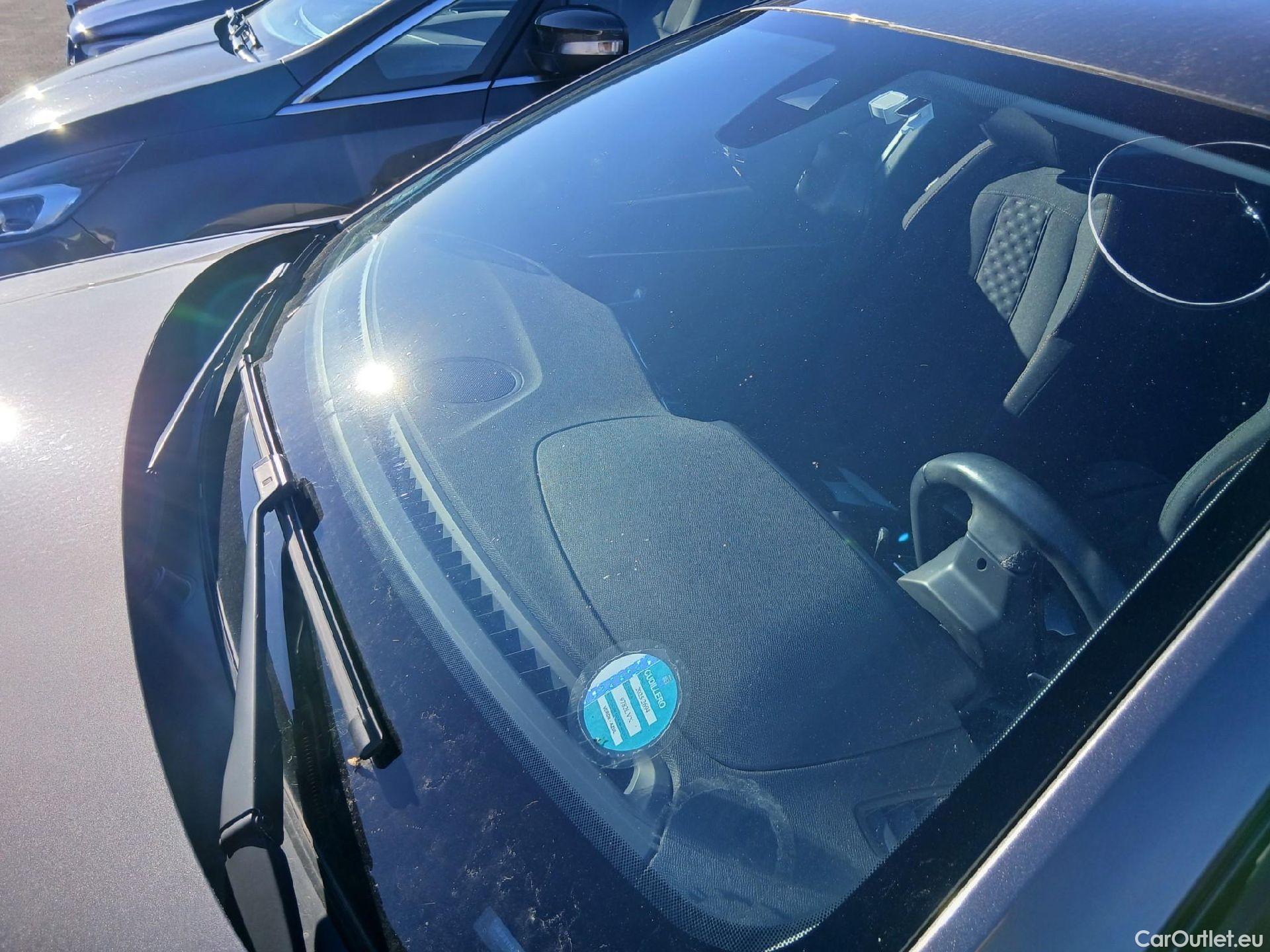  Peugeot  508 PEUGEOT  / 2018 / 5P / berlina con portón 5P Active Pack BlueHDi 130 S&S EAT8 #9