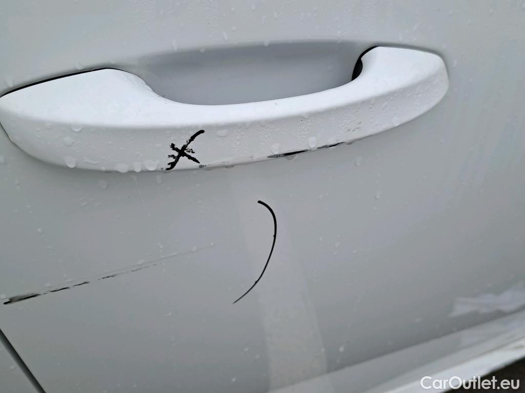  Peugeot  308 PEUGEOT  / 2021 / 5P / berlina con portón 5P Active Pack BlueHDi 130 S&S MAN #38