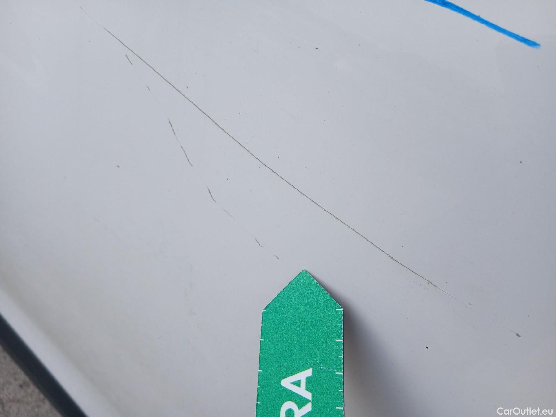  Peugeot  2008 PEUGEOT  / 2019 / 5P / todoterreno Active Pack BlueHDI 81kW (110CV) #34