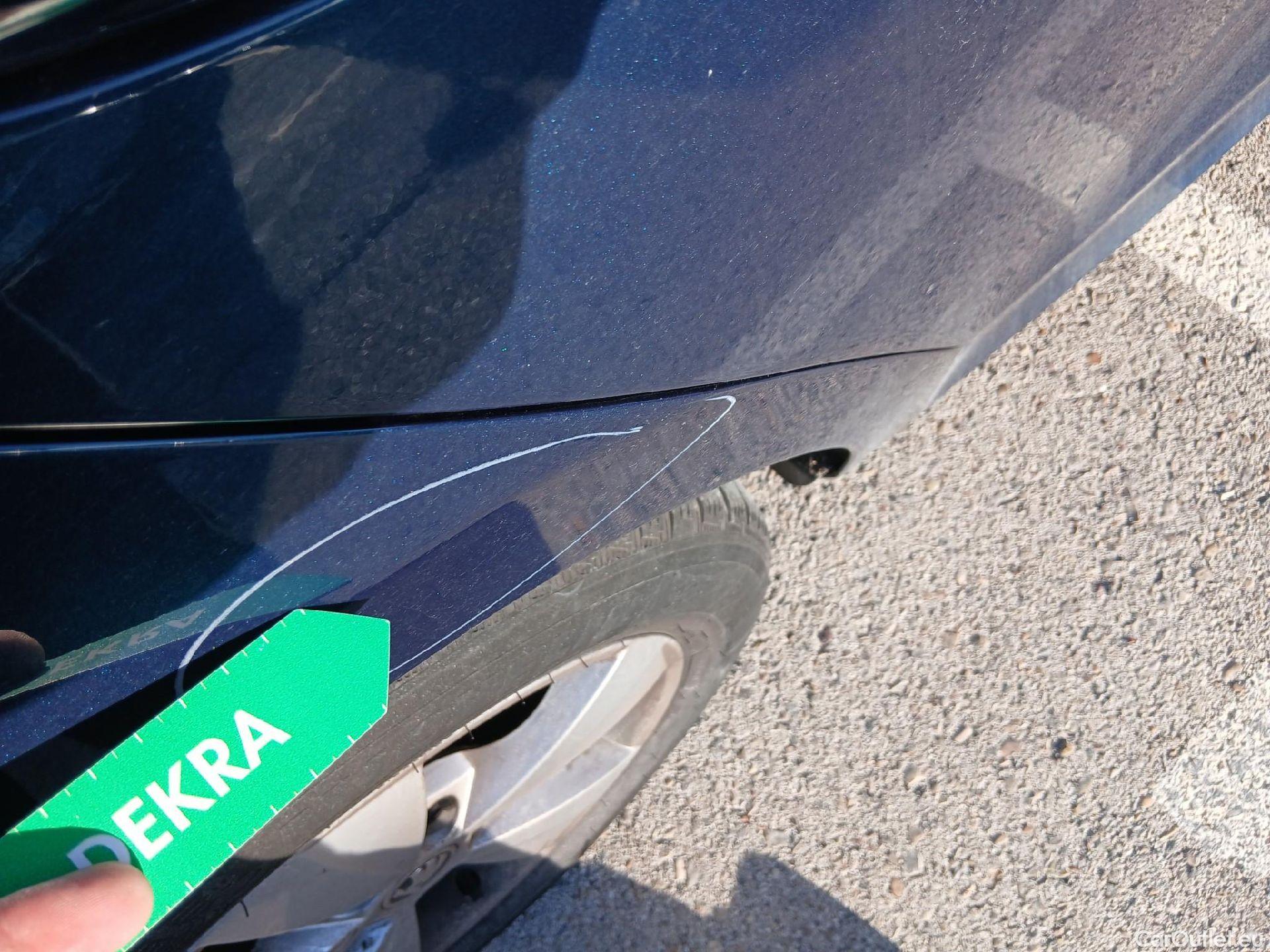  Skoda  Octavia SKODA  / 2020 / 5P / familiar Combi 2.0 TDI 85kW(115CV) DSG Ambition #24