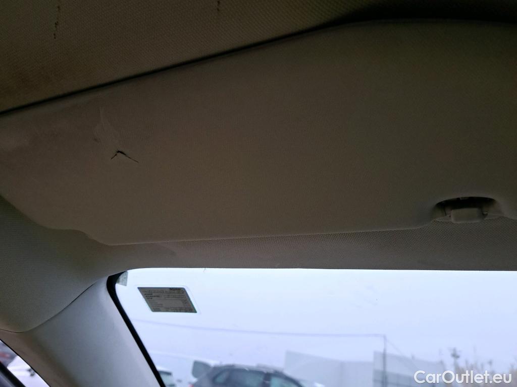  Peugeot  308 PEUGEOT  / 2021 / 5P / berlina con portón 5P Active Pack BlueHDi 130 S&S MAN #25